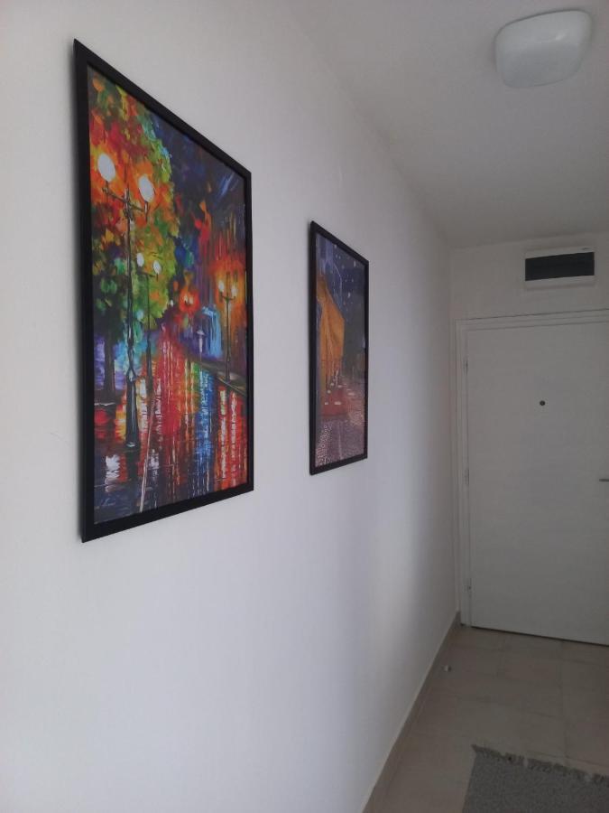 Apartman Central Place Belgrado Buitenkant foto